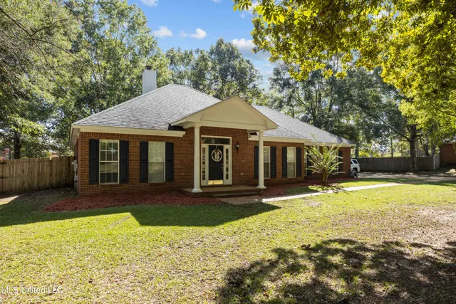 $260,000 | 236 Wakeland Drive, Raymond, MS 39154