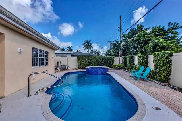 $1,799,000 | 1062 Southeast 22nd Avenue, Pompano Beach, FL 33062