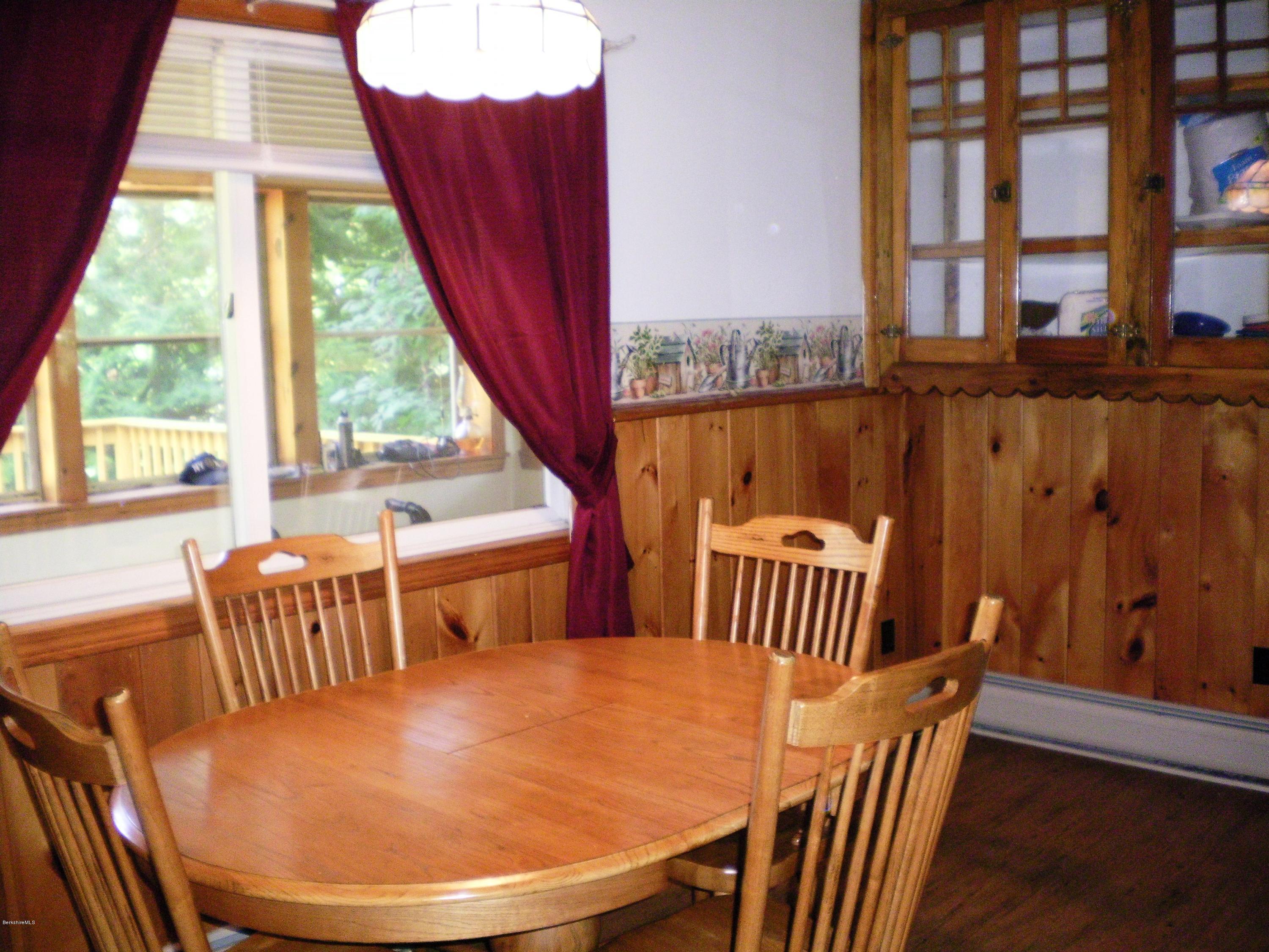 95 Old State Road Lanesborough, MA 01224 - Photo 14 of 30 Dining Area