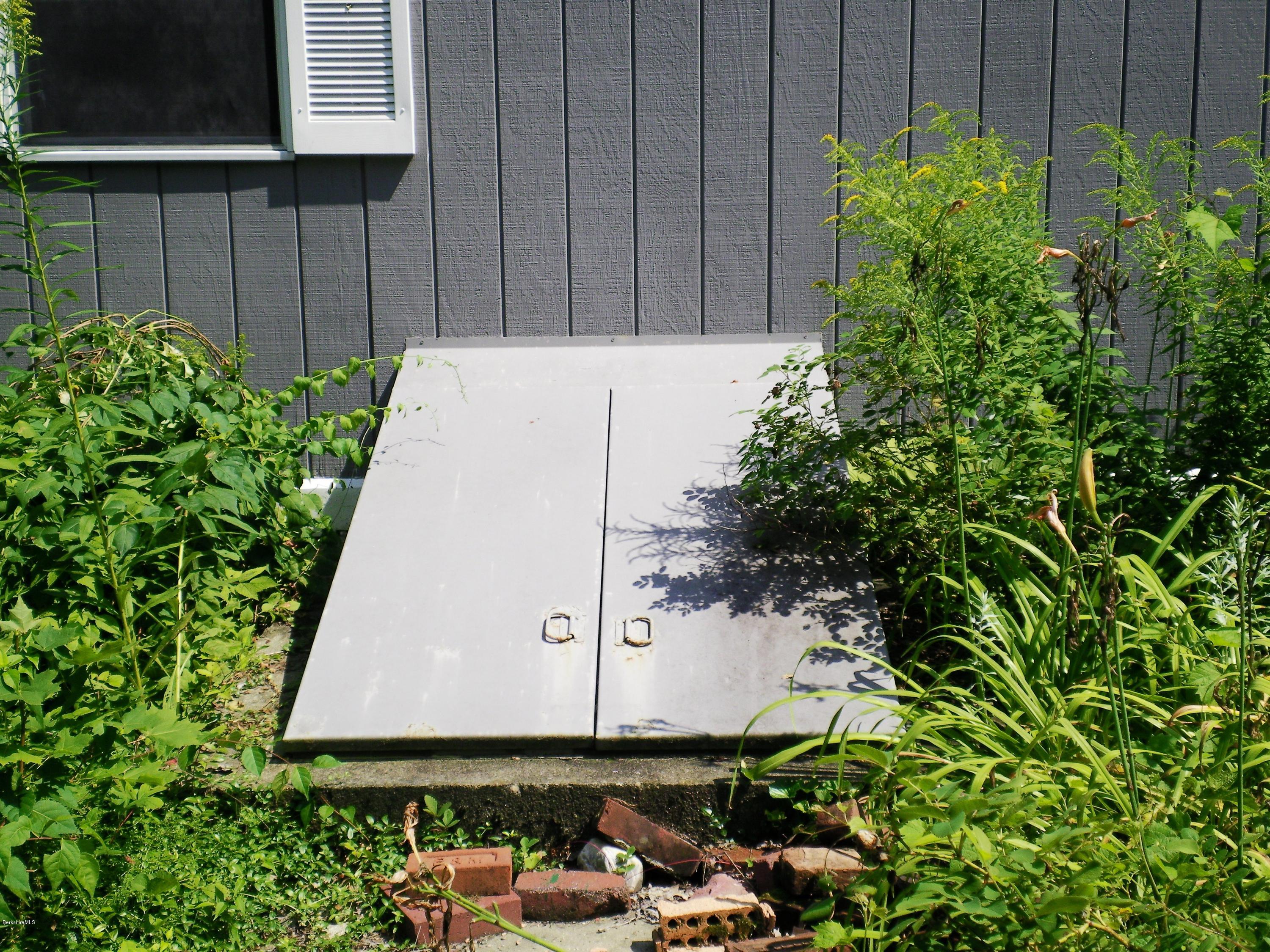95 Old State Road Lanesborough, MA 01224 - Photo 10 of 30 Bulkhead