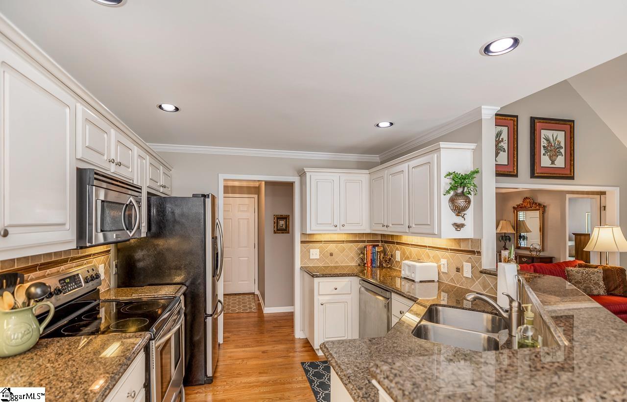 309 Wild Rice Drive Simpsonville, SC 29681 - Photo 12 of 36 Gallery Image 12