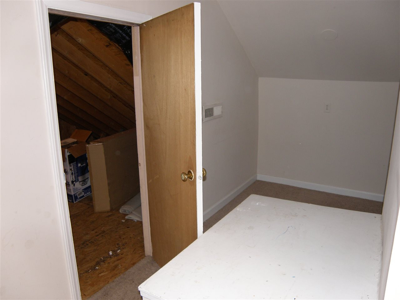 1801 Banbury Road Raleigh, NC 27608 - Photo 24 of 25 Attic storage
