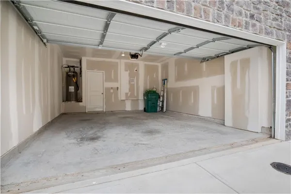 $2,350 | 241 Turner Lane, Woodstock, GA 30188