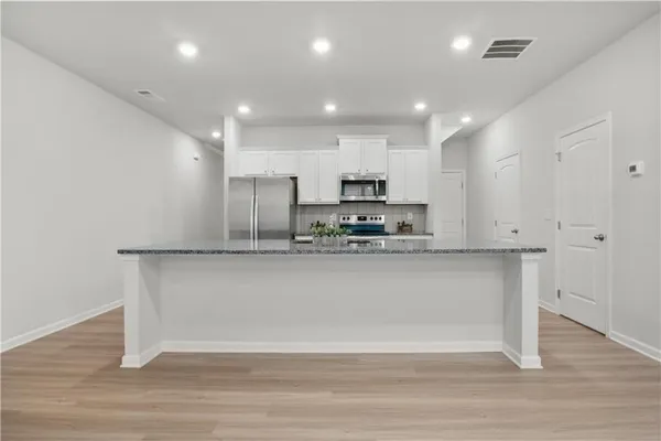 $2,350 | 241 Turner Lane, Woodstock, GA 30188