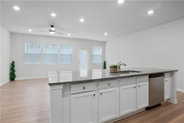 $2,350 | 241 Turner Lane, Woodstock, GA 30188