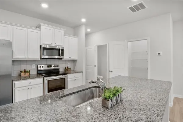 $2,350 | 241 Turner Lane, Woodstock, GA 30188