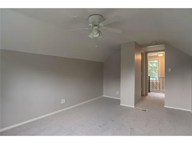 $1,900 | 1333 East Pacific Street, St. Paul, MN 55106