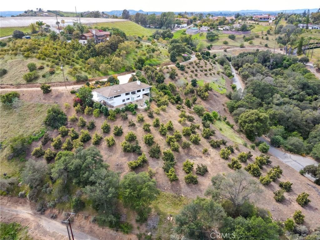 2160 Puerto Del Mundo Fallbrook, CA 92028 - Photo 7 of 63
