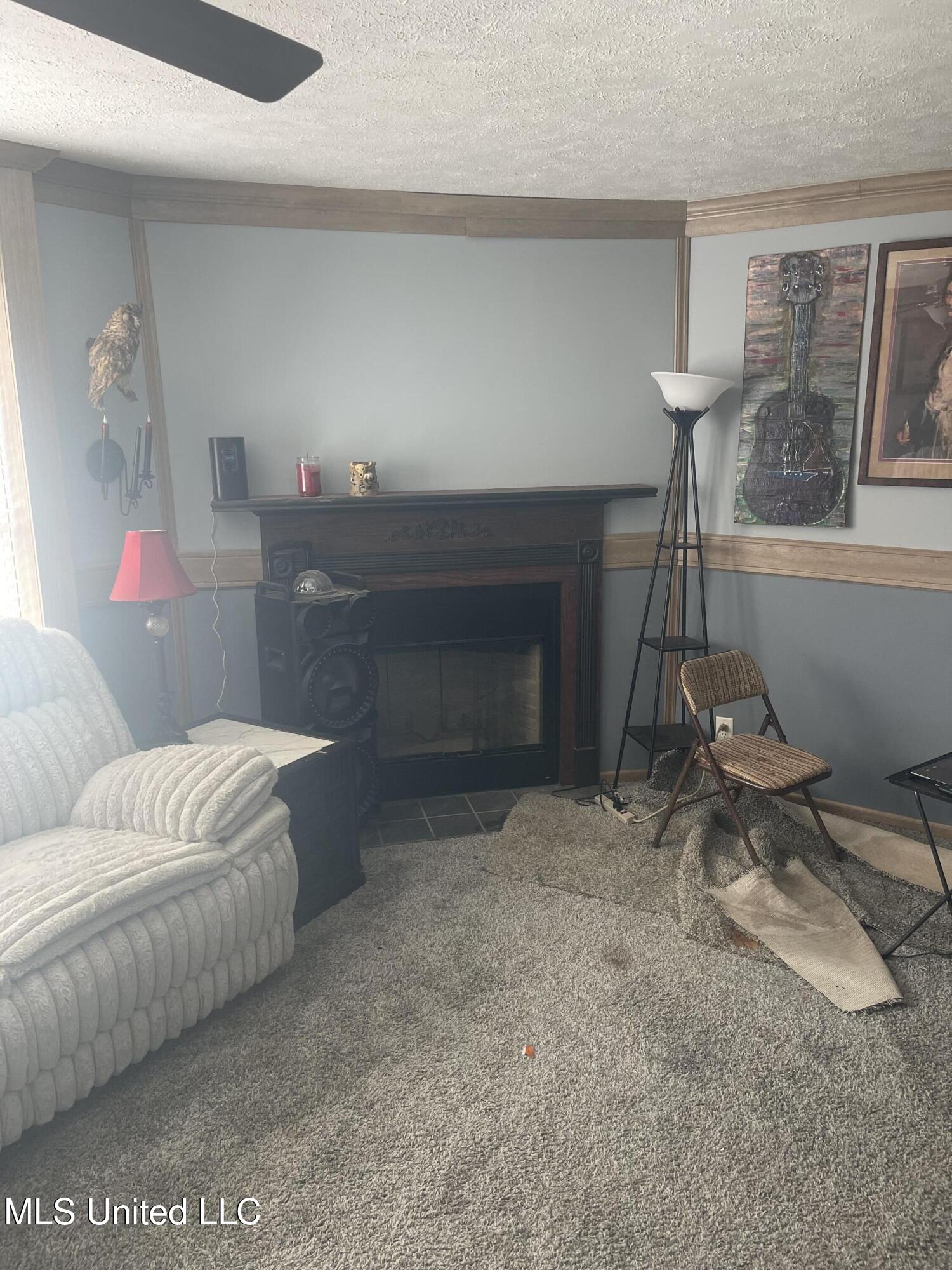 6974 Kiln Delisle Road Pass Christian, MS 39571 - Photo 7 of 8 Living Room
