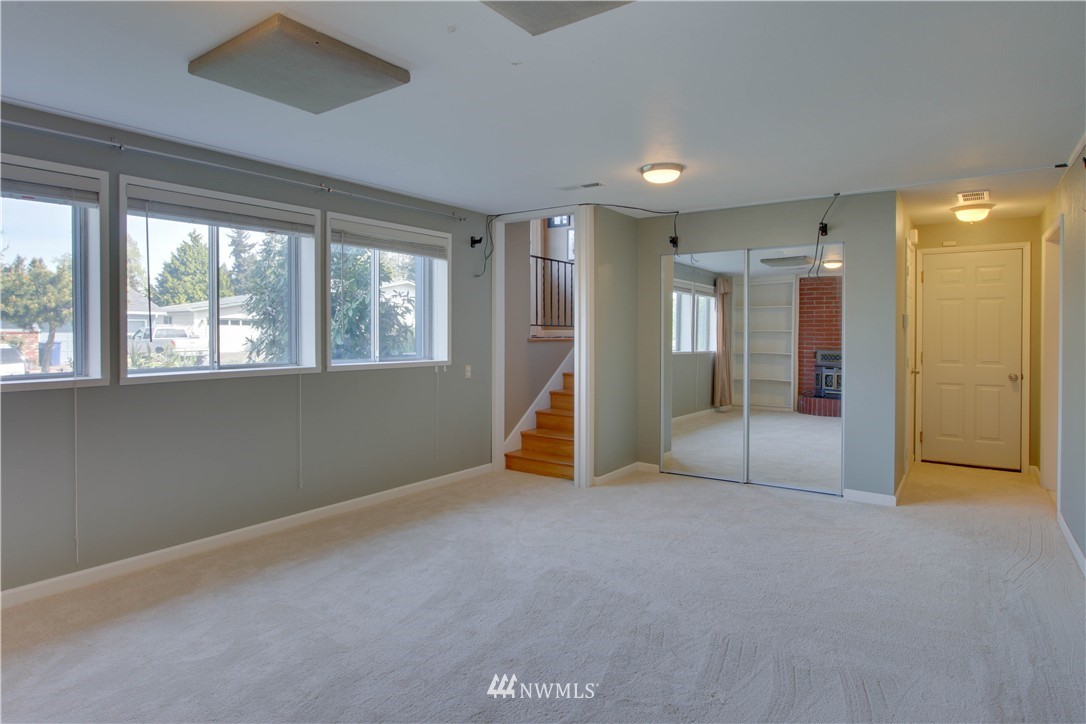 2601 Northeast 19th Street Renton, WA 98056 - Photo 19 of 25