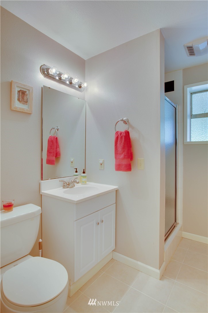 2601 Northeast 19th Street Renton, WA 98056 - Photo 21 of 25