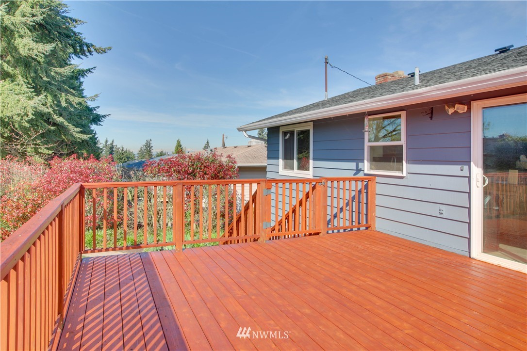 2601 Northeast 19th Street Renton, WA 98056 - Photo 23 of 25