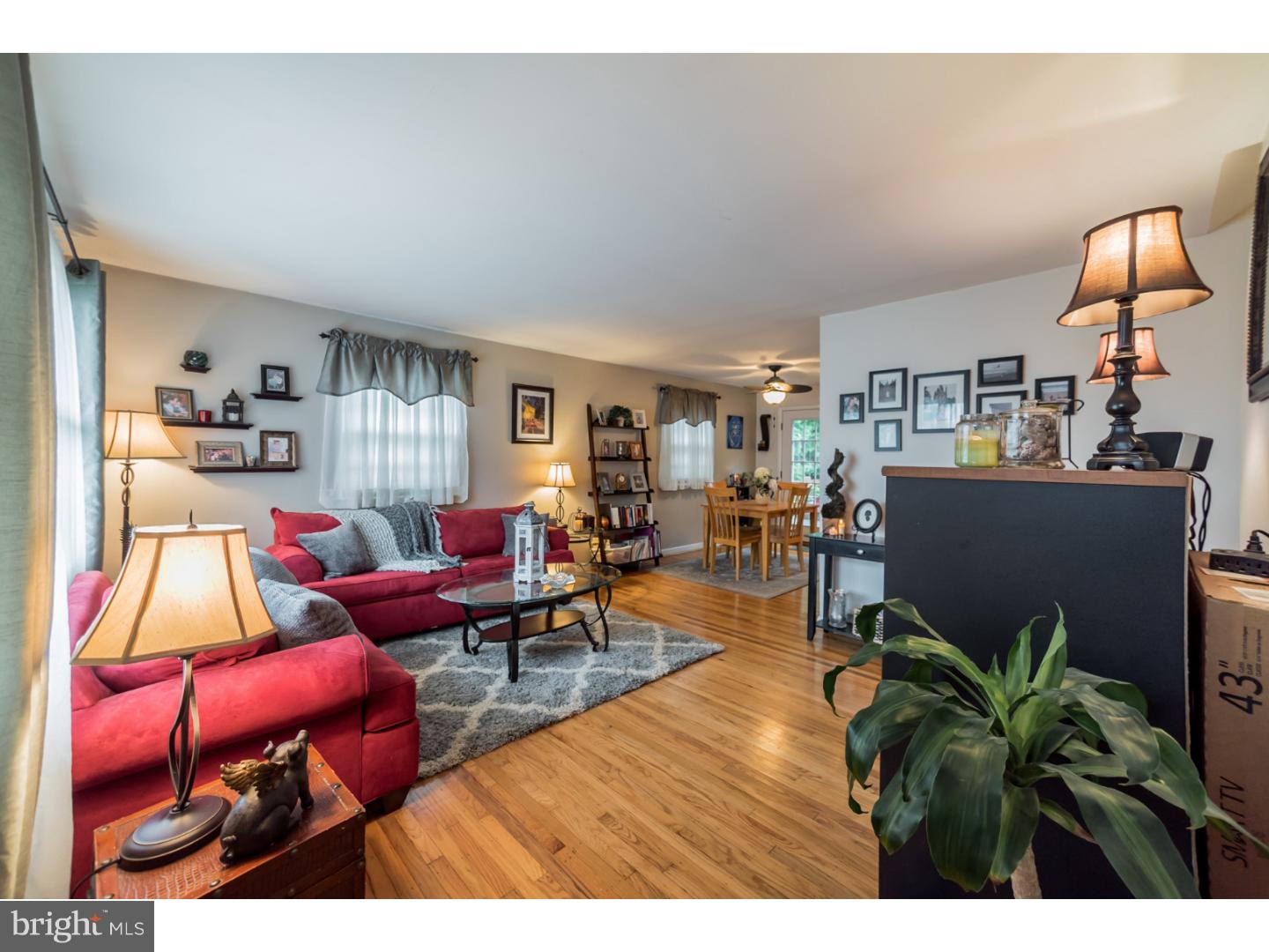22 Russell Road Willow Grove, PA 19090 - Photo 3 of 25 Gallery Image 3