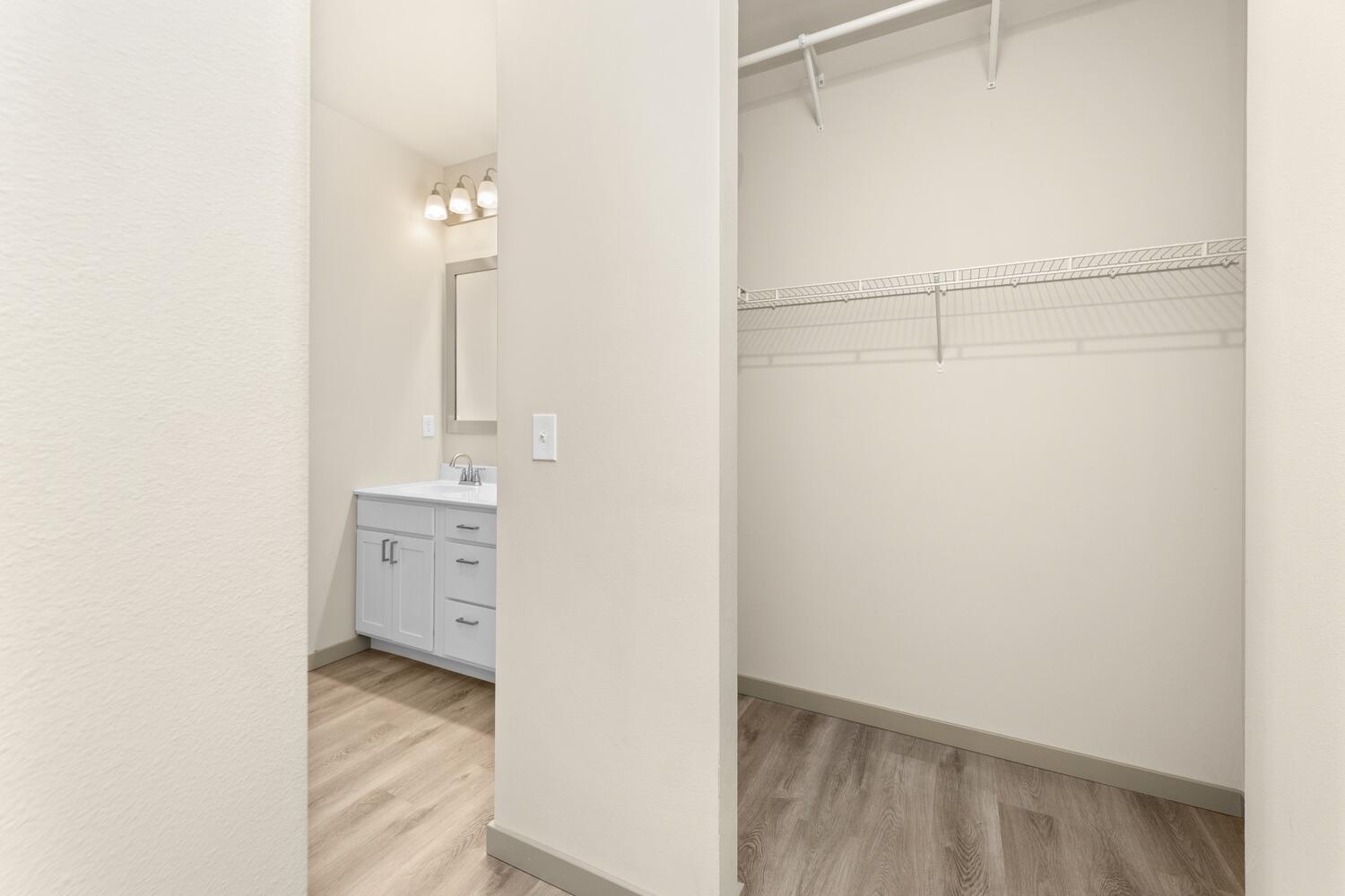 1800 Prairie Place Holmen, WI 54636 - Photo 17 of 33 16 PRIMARY WALKIN CLOSET