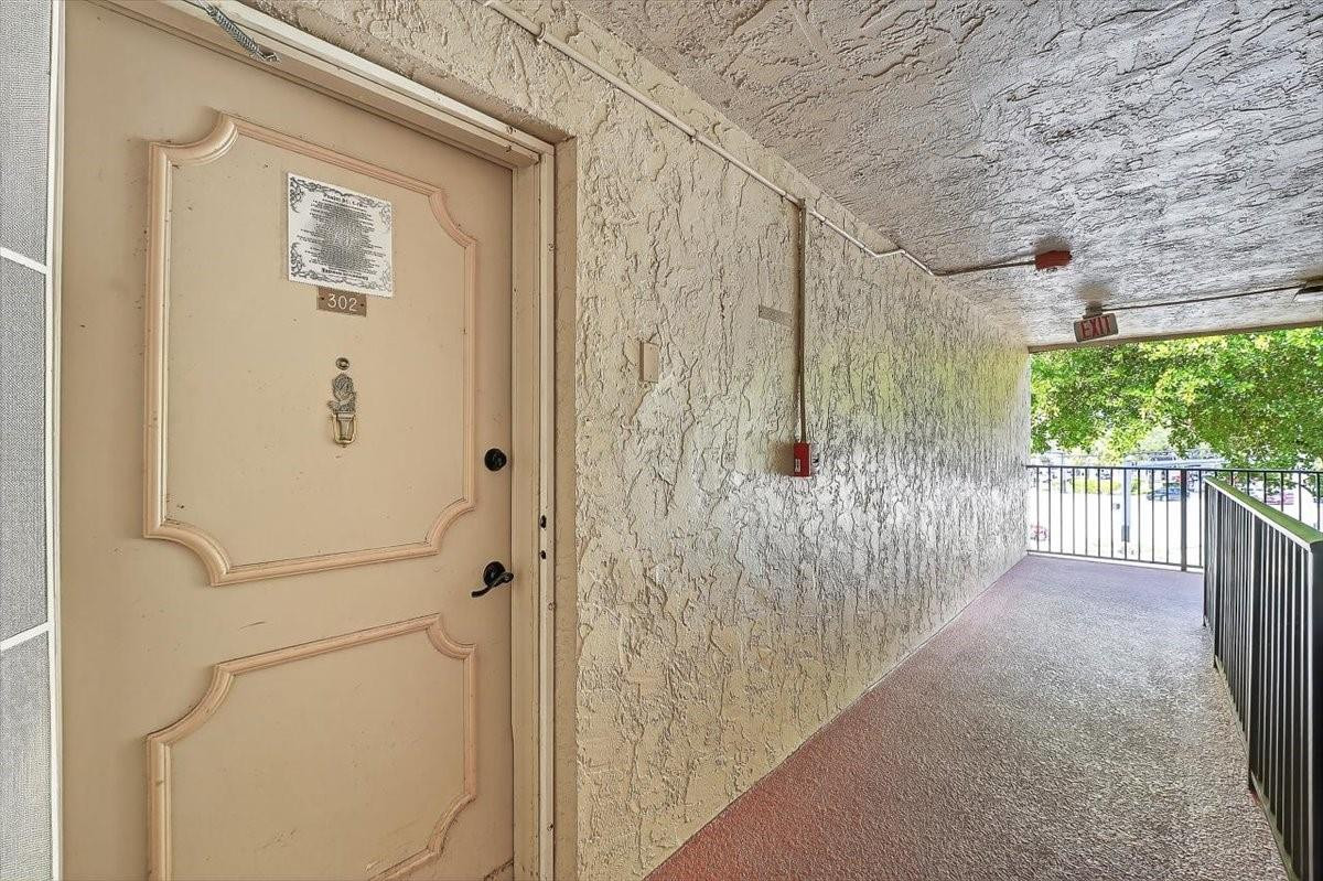 7950 West McNab Road, Unit 302 Tamarac, FL 33321 - Photo 4 of 30 Photo 4