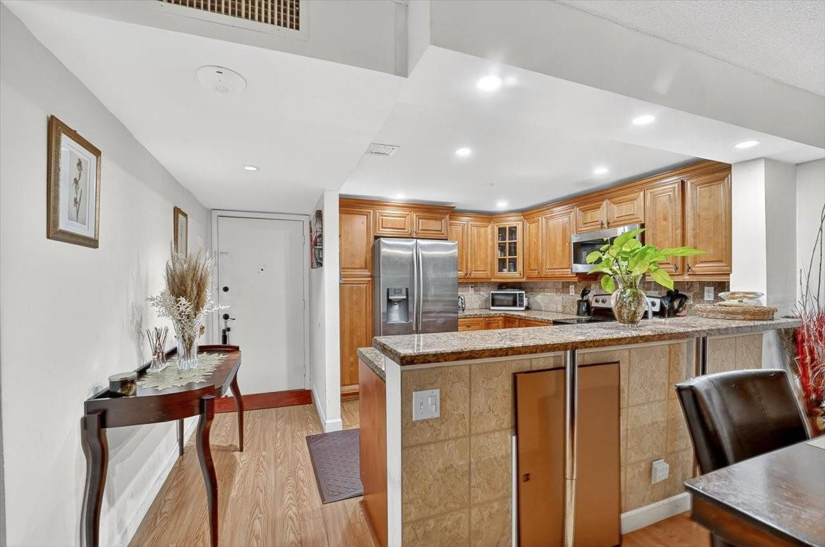 7950 West McNab Road, Unit 302 Tamarac, FL 33321 - Photo 5 of 30 Photo 5