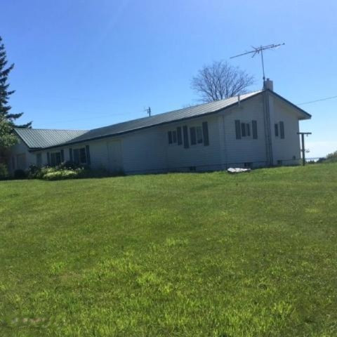 19009 Gennett Road Charlevoix, MI 49720 - Photo 34 of 45 20160623135255564731000000-o