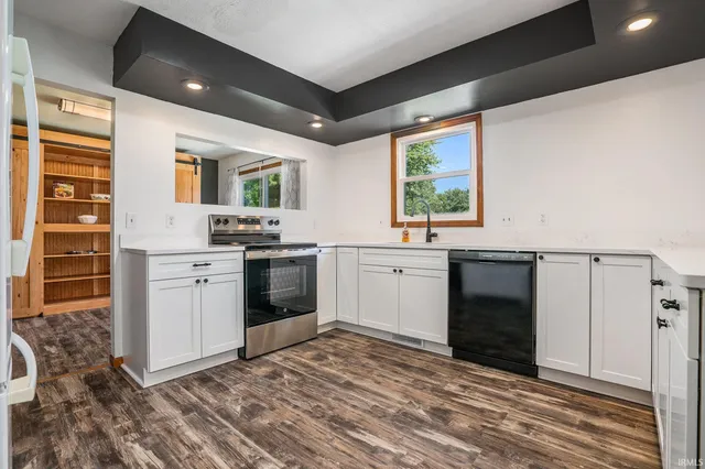 $360,000 | 624 Windy Cove Court, Mishawaka, IN 46544