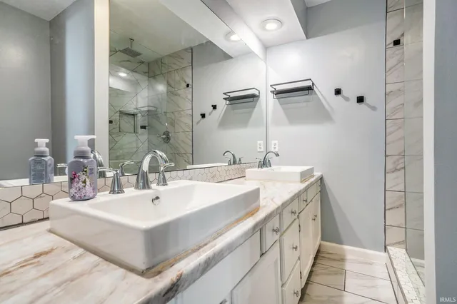 $365,000 | 624 Windy Cove Court, Mishawaka, IN 46544