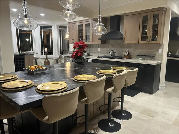 $8,200 | 19 Sovente, Irvine, CA 92606