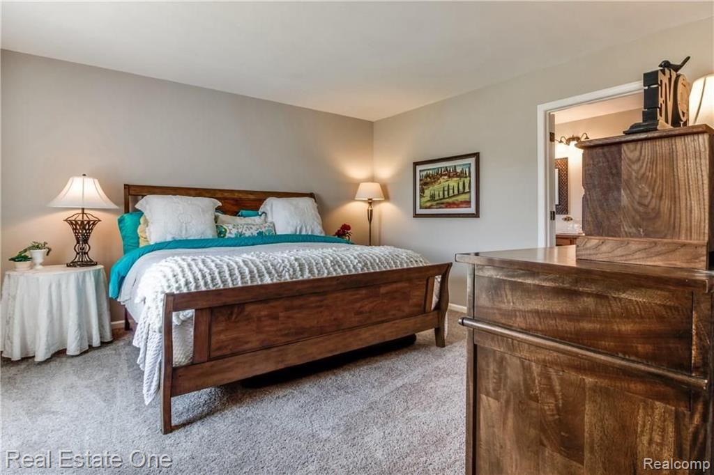 1330 Park Ridge Pointe Grand Blanc, MI 48439 - Photo 14 of 24