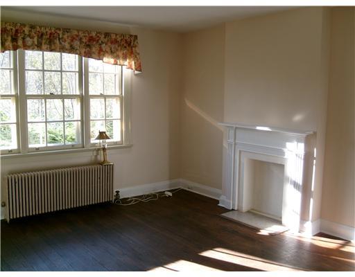 415 Olympia Road Pittsburgh, PA 15211 - Photo 15 of 16 Living Room. LARGE, BRIGHT LIVING ROOM