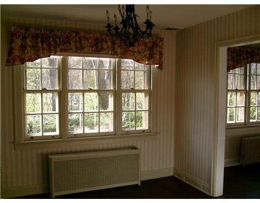 415 Olympia Road Pittsburgh, PA 15211 - Photo 5 of 16 Dining Room. FORMAL DINING ROOM WITH TREED WINDOW VIEW