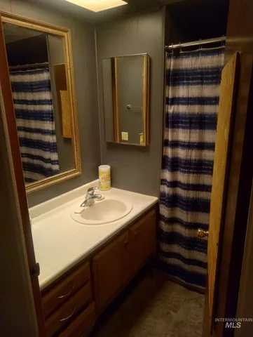 $120,000 | 749 Ritter Avenue, Vale, OR 97918