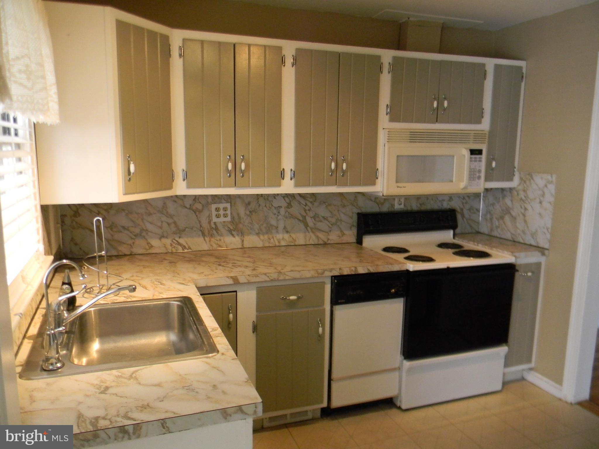 105 Ridge Road Elkton, MD 21921 - Photo 2 of 23 Kitchen