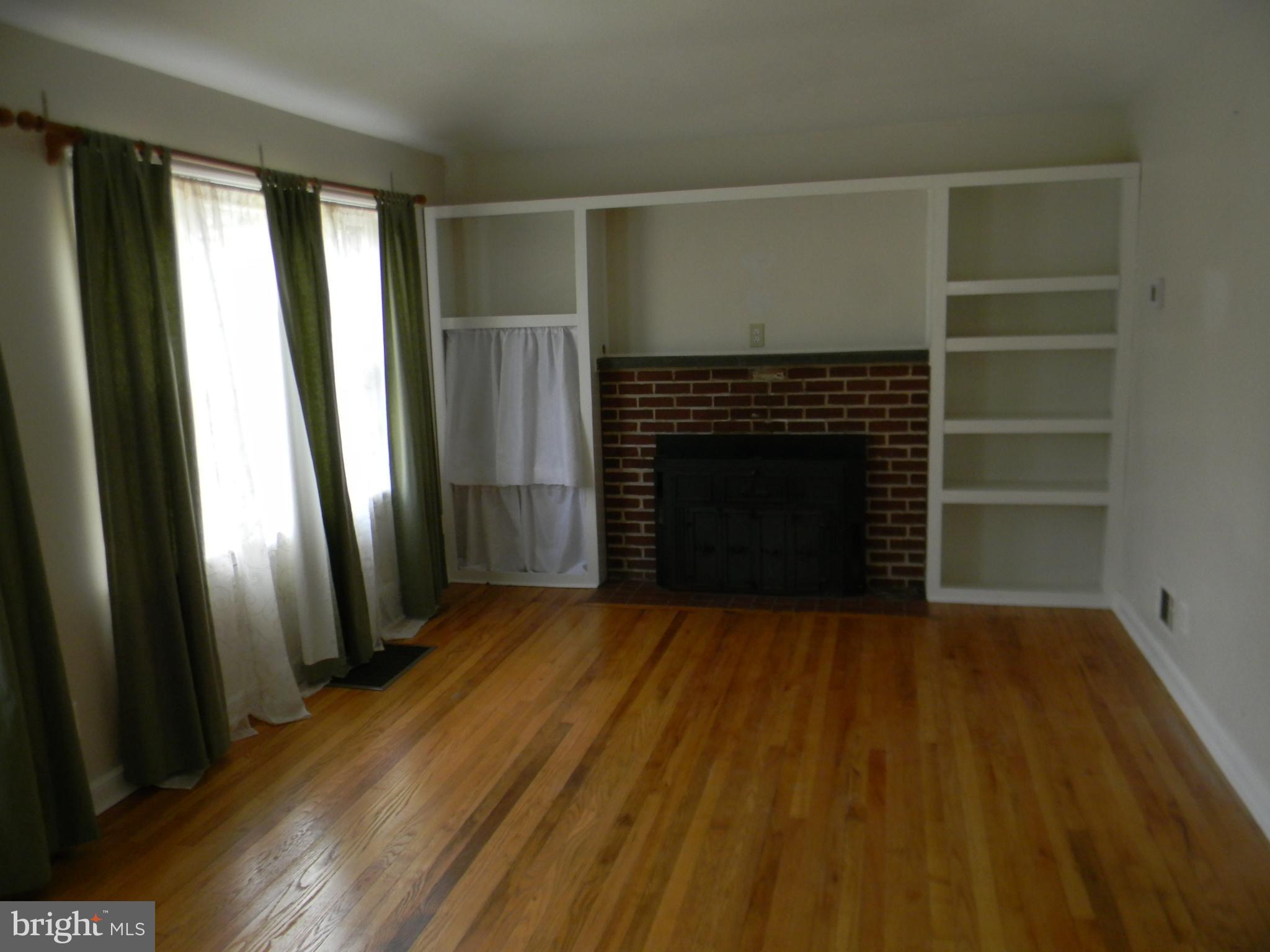 105 Ridge Road Elkton, MD 21921 - Photo 4 of 23 Living Room