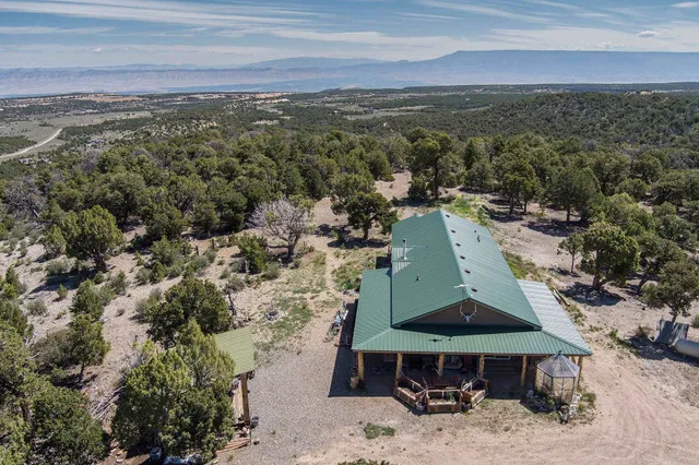 a view of a outdoor space