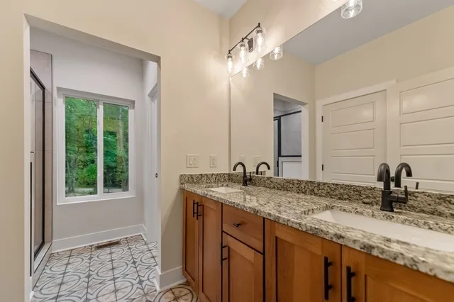 $685,000 | 939 Sunset Road, Epworth, GA 30541