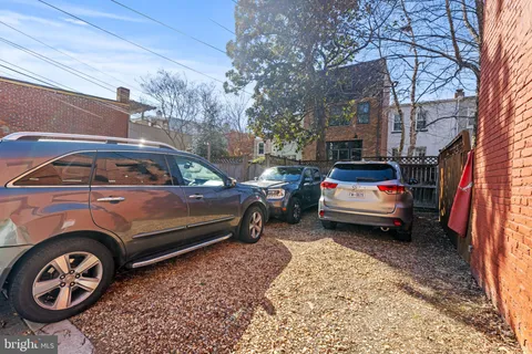$1,099,000 | 329 7th Street Northeast, Washington, DC 20002