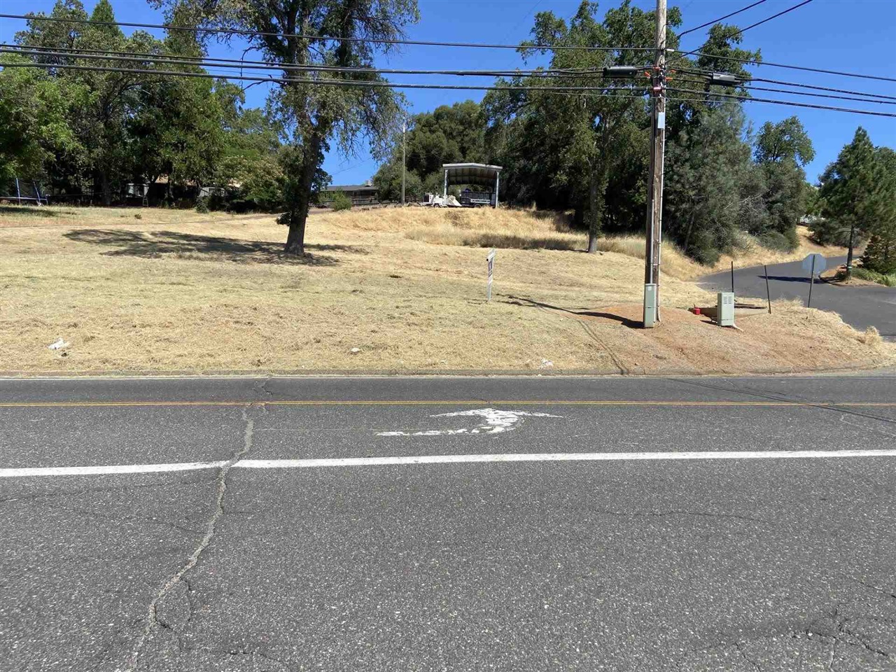 20870 Longeway Road Sonora, CA 95370 - Photo 1 of 1 Exterior space