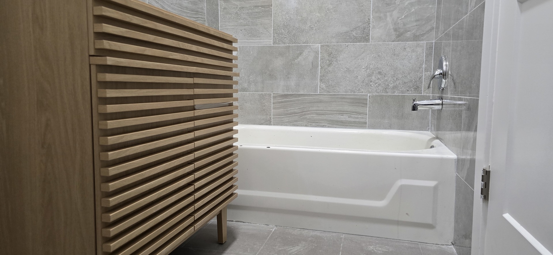 1506 West Jackson Boulevard, Unit 2 Chicago, IL 60607 - Photo 5 of 8 Gallery Image 5