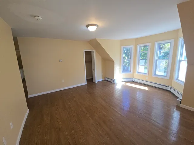 $2,100 | 210 County Street, Unit B, Taunton, MA 02780