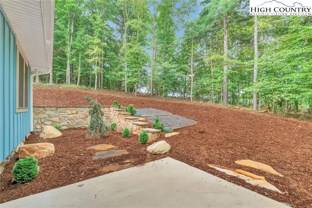 $999,999 | 225 Henry's Glen Drive, Morganton, NC 28655