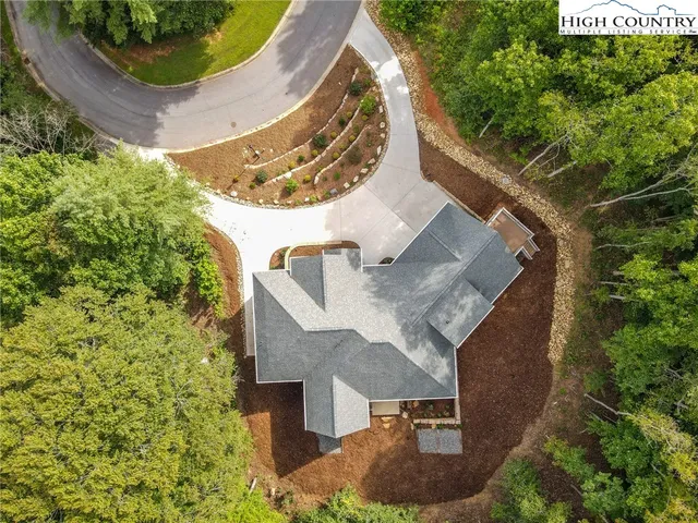 $999,999 | 225 Henry's Glen Drive, Morganton, NC 28655