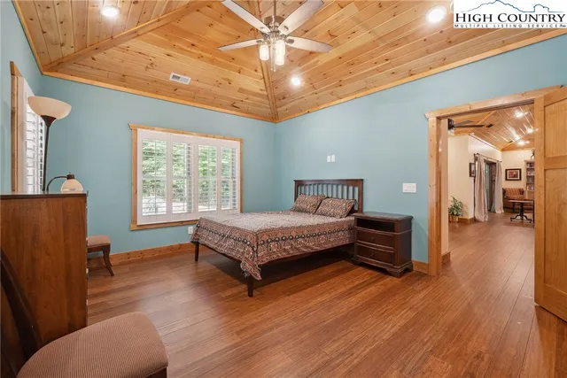 $999,999 | 225 Henry's Glen Drive, Morganton, NC 28655