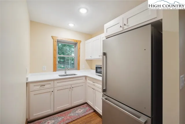 $999,999 | 225 Henry's Glen Drive, Morganton, NC 28655