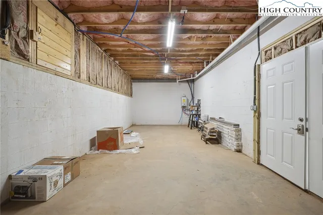 $999,999 | 225 Henry's Glen Drive, Morganton, NC 28655