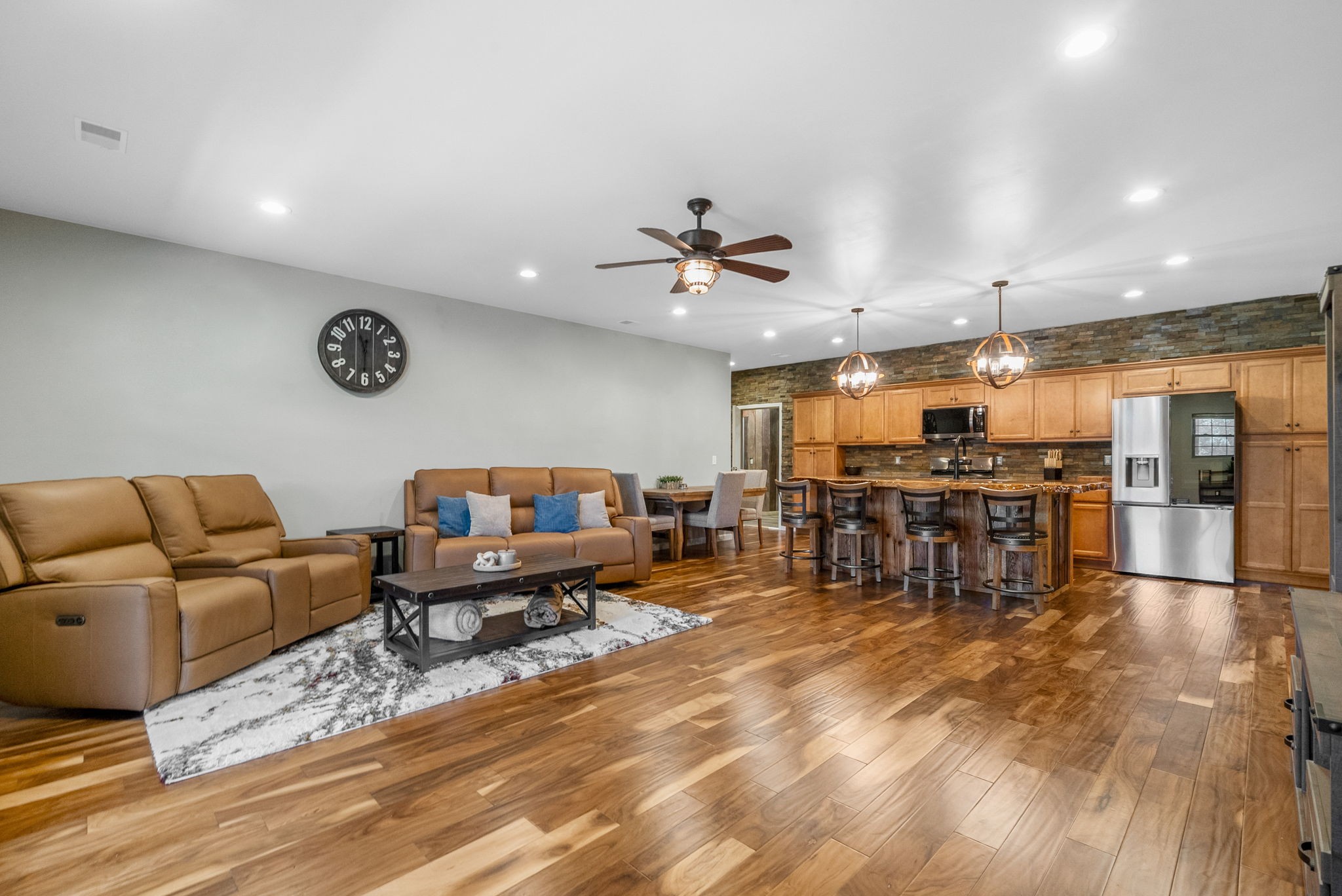 950 Choate Road Dickson, TN 37055 - Photo 13 of 56 a living room with furniture and kitchen view