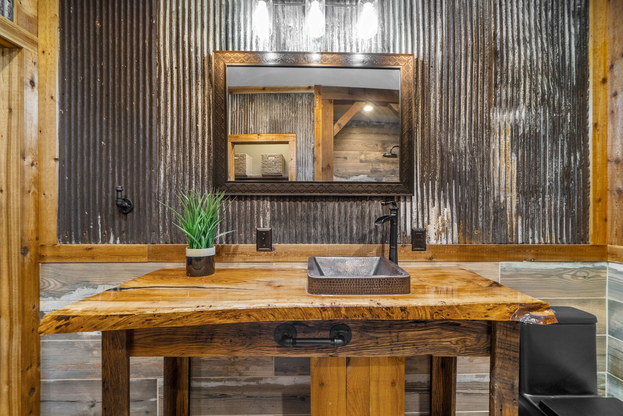 950 Choate Road Dickson, TN 37055 - Photo 17 of 56 a room with a table and chairs