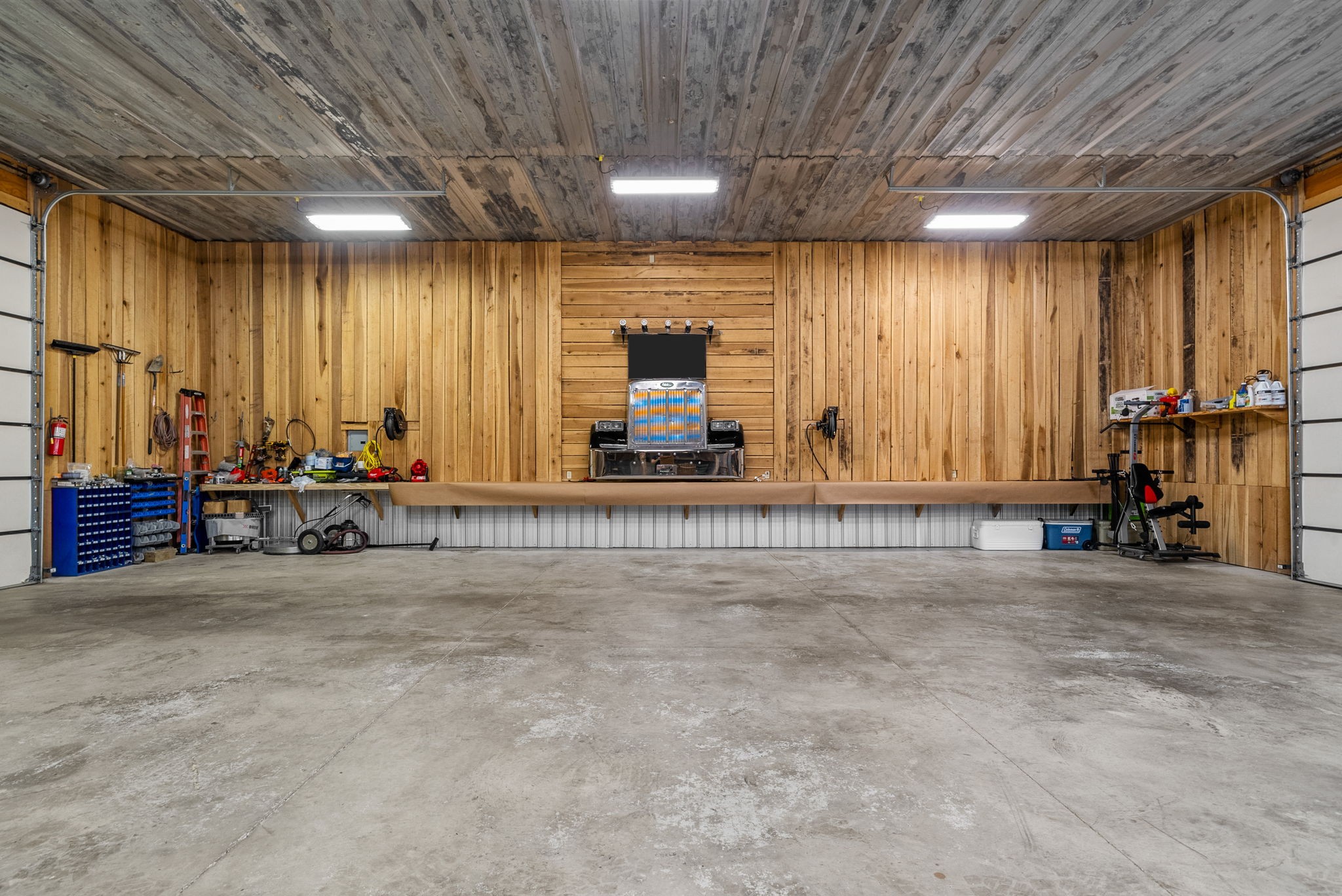 950 Choate Road Dickson, TN 37055 - Photo 34 of 56 a view of a room with gym equipment
