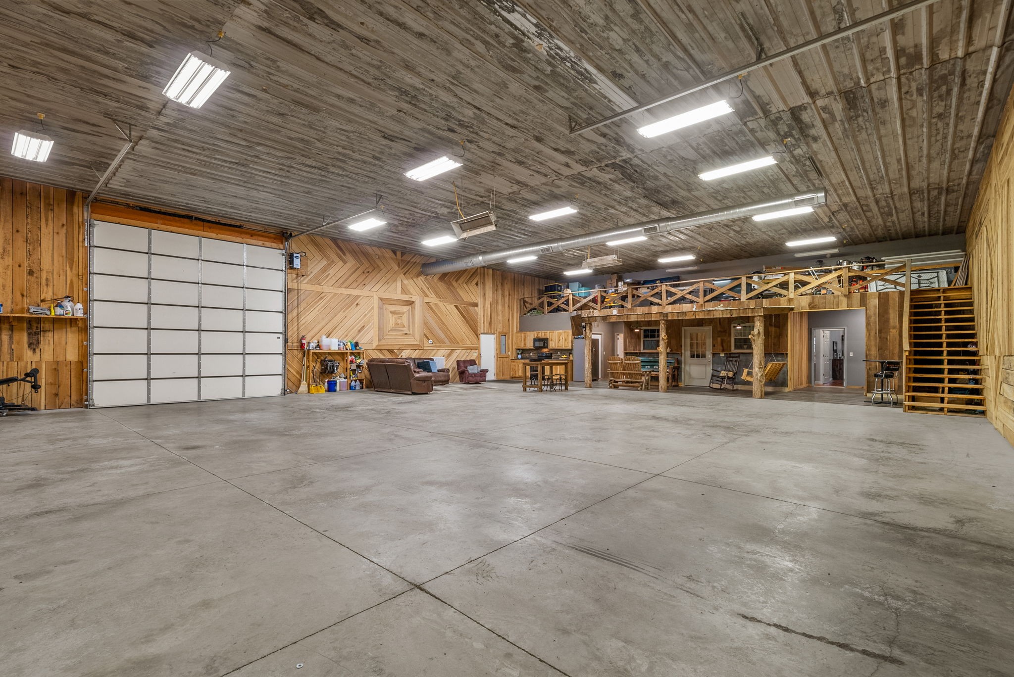 950 Choate Road Dickson, TN 37055 - Photo 36 of 56 a view of a big room with furniture