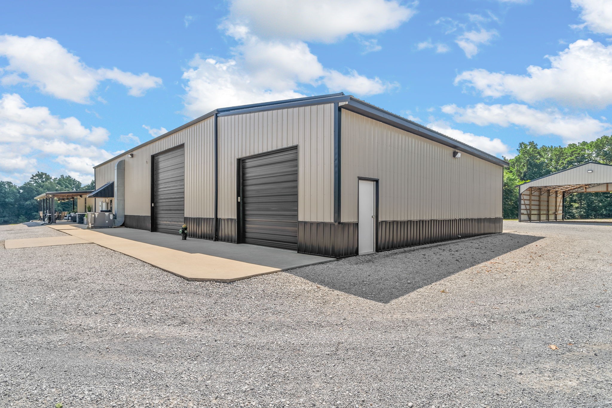 950 Choate Road Dickson, TN 37055 - Photo 49 of 56 a backyard of a house