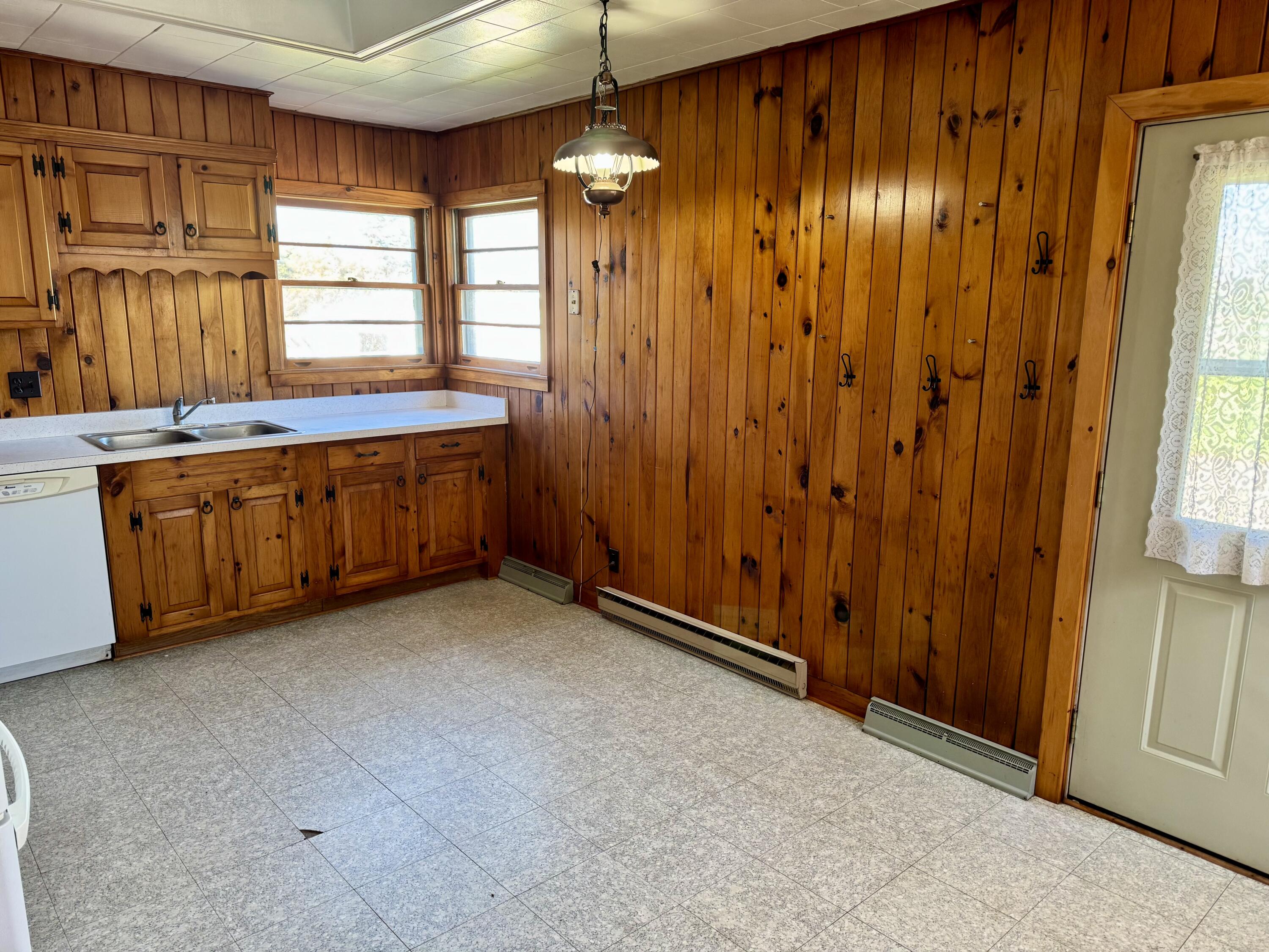 755 Durand Road Plattsburgh, NY 12901 - Photo 8 of 34 Gallery Image 8