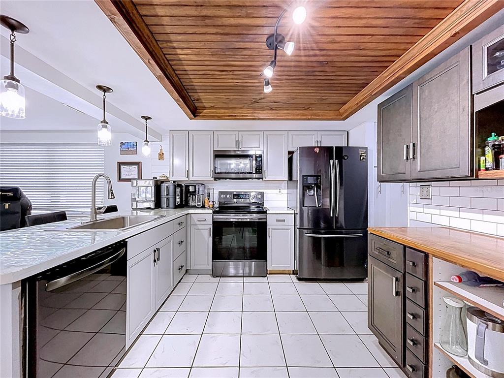 9115 Panda Lane Port Richey, FL 34668 - Photo 18 of 31