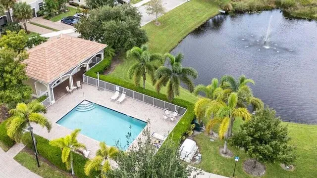 $2,800 | 6120 Southeast Portofino Circle, Hobe Sound, FL 33455