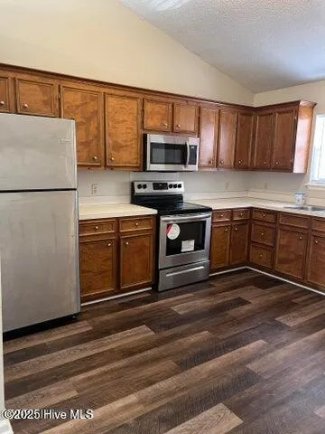 $1,175 | 4105 Bridge Court, Unit B, Winterville, NC 28590